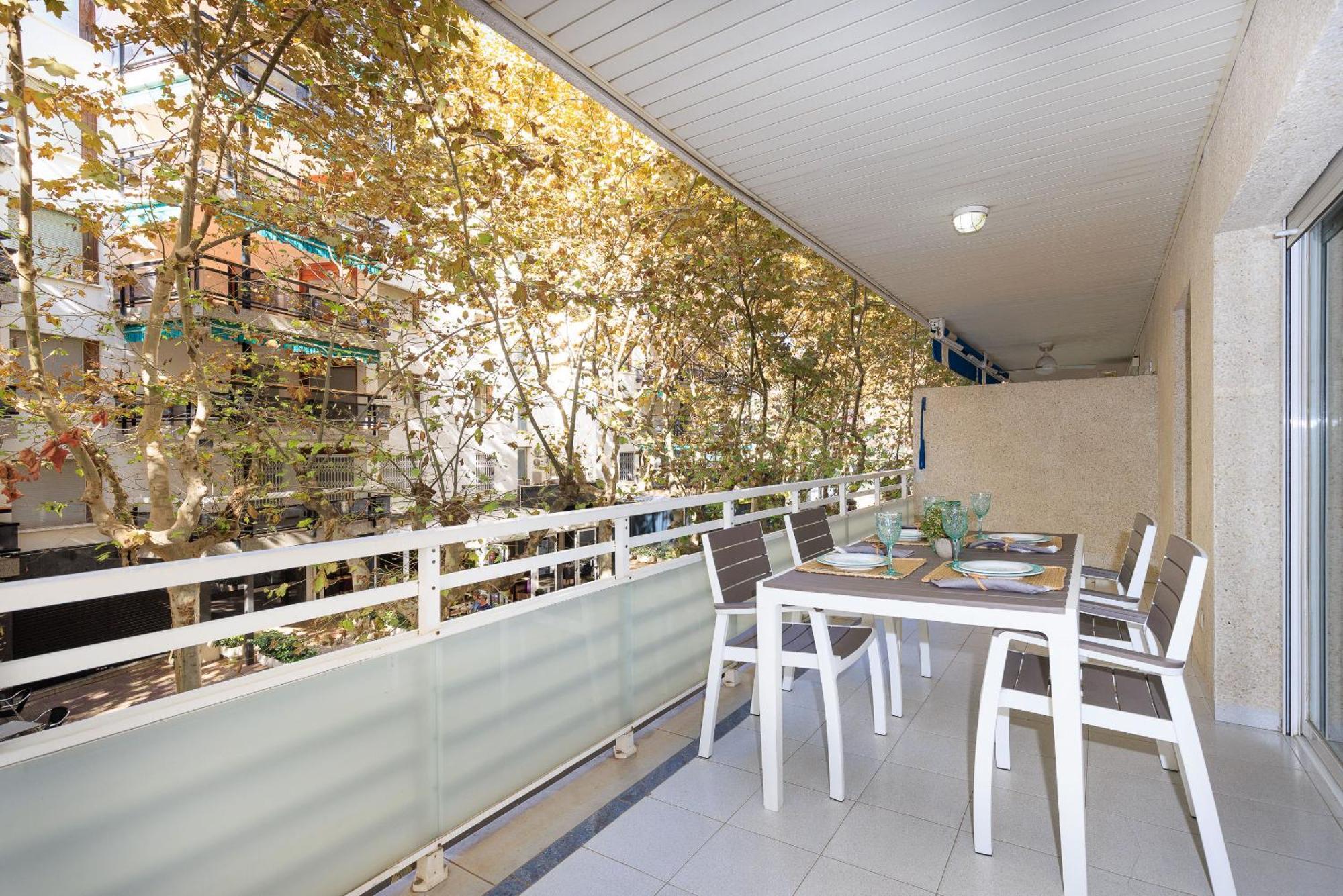 Uhc Apartamento Ruisenores Salou Dış mekan fotoğraf